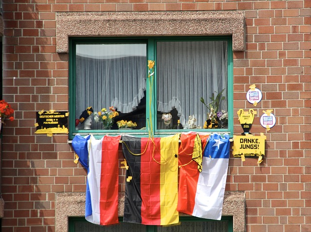 崭露头角 崭露头角